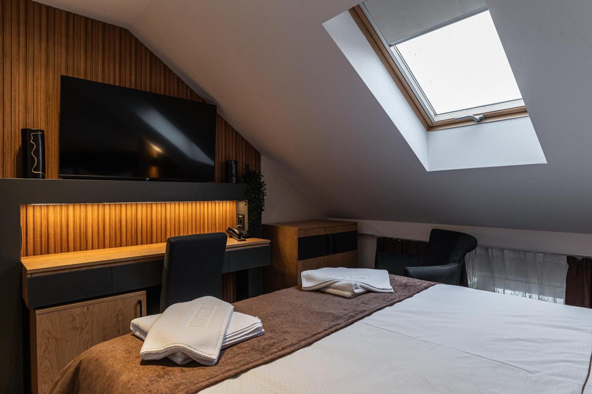 Hotel Astral Sabac Phòng bức ảnh
