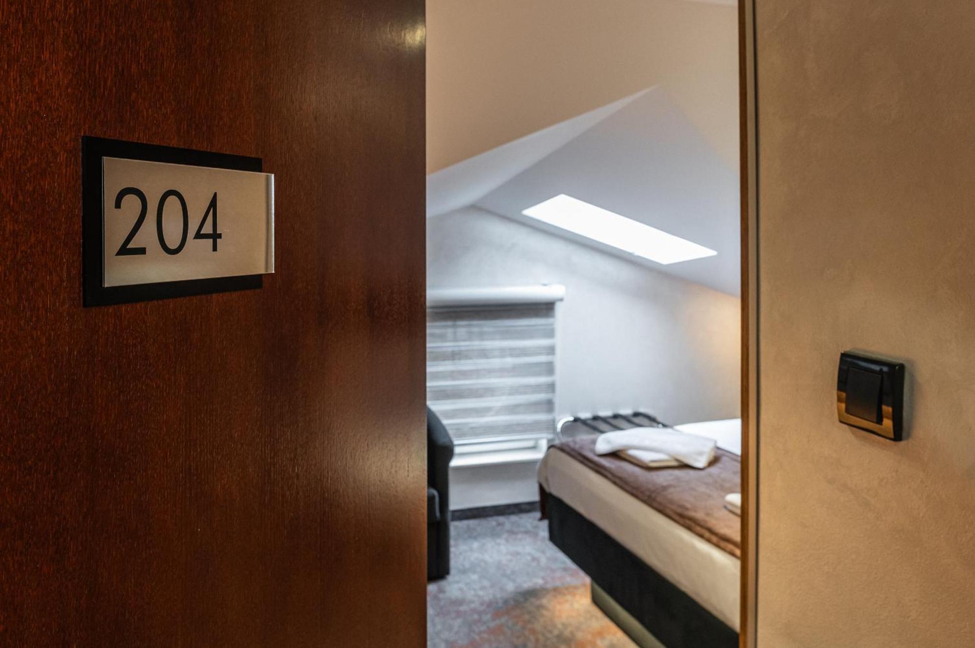 Hotel Astral Sabac Phòng bức ảnh