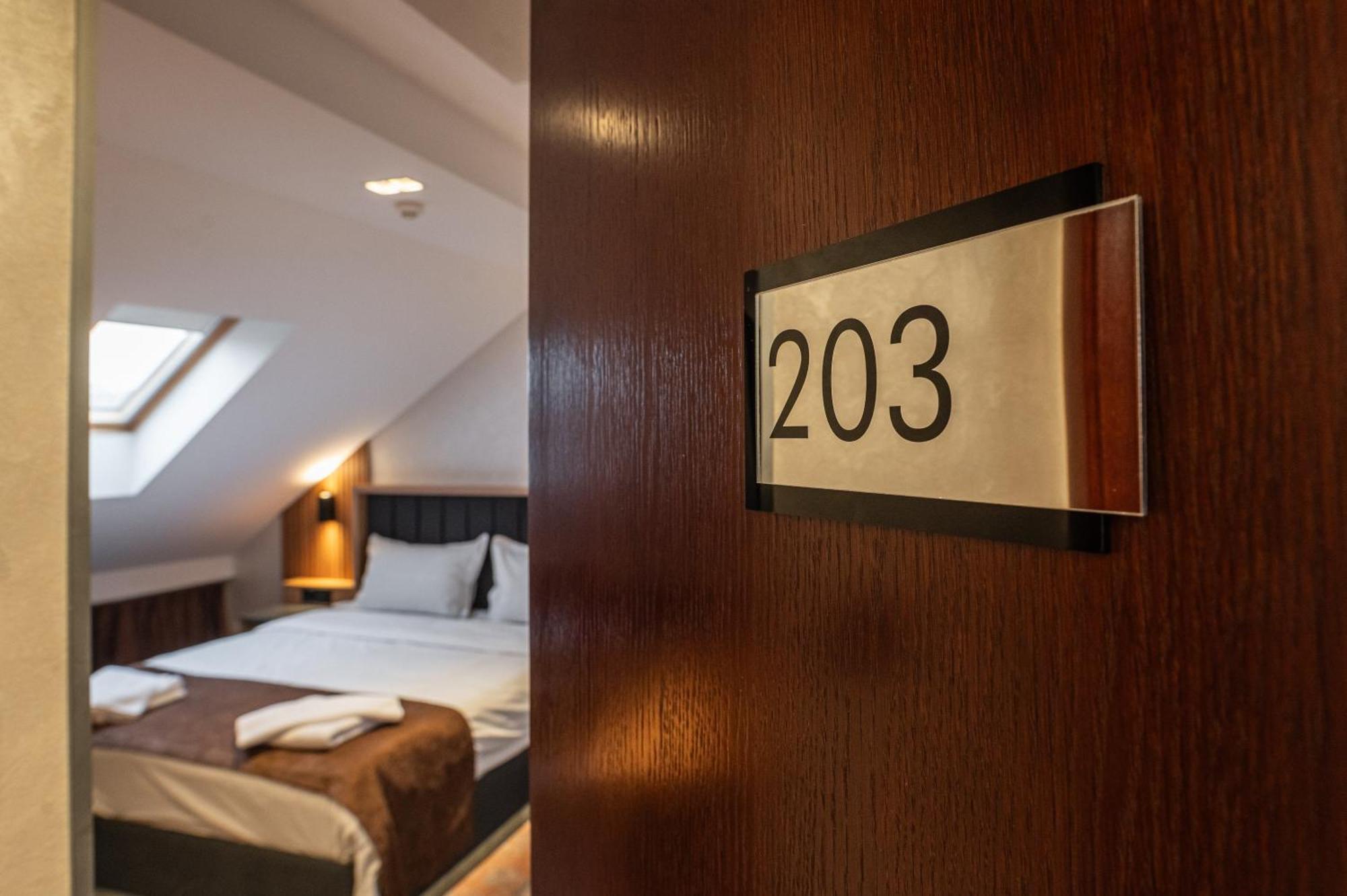 Hotel Astral Sabac Phòng bức ảnh