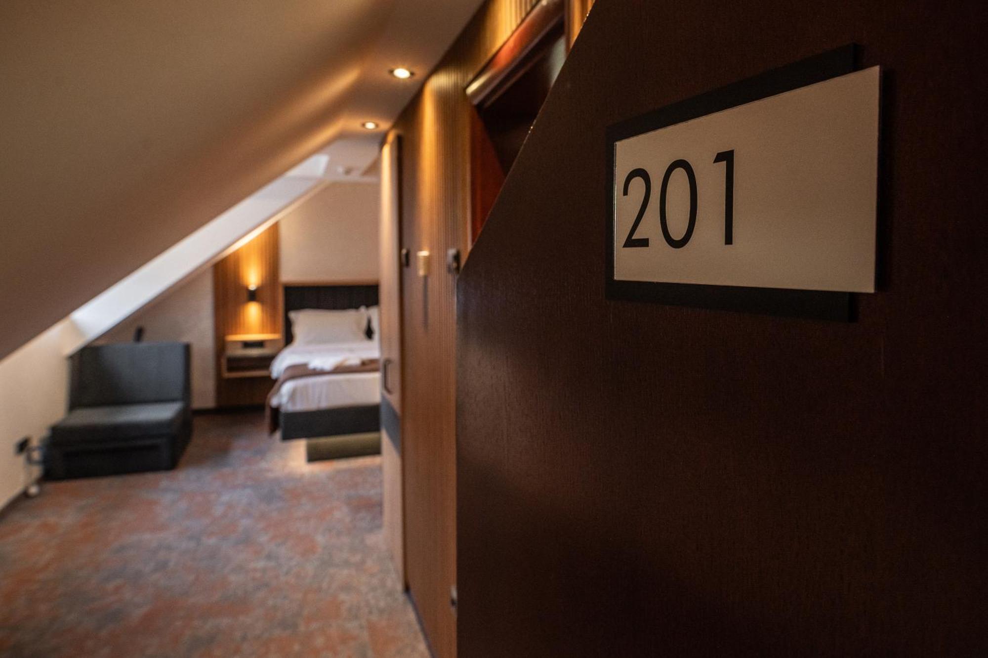 Hotel Astral Sabac Phòng bức ảnh