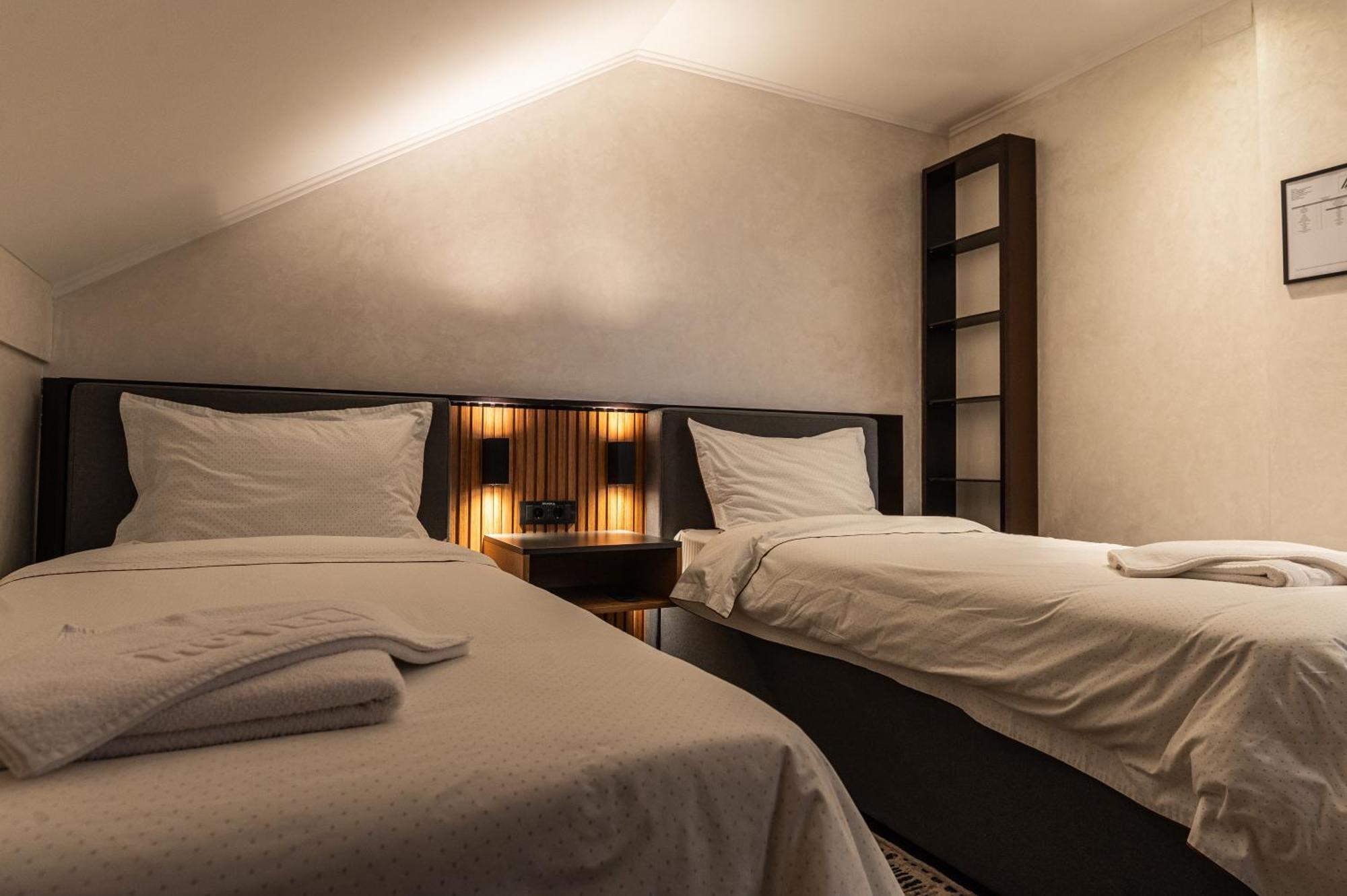 Hotel Astral Sabac Phòng bức ảnh
