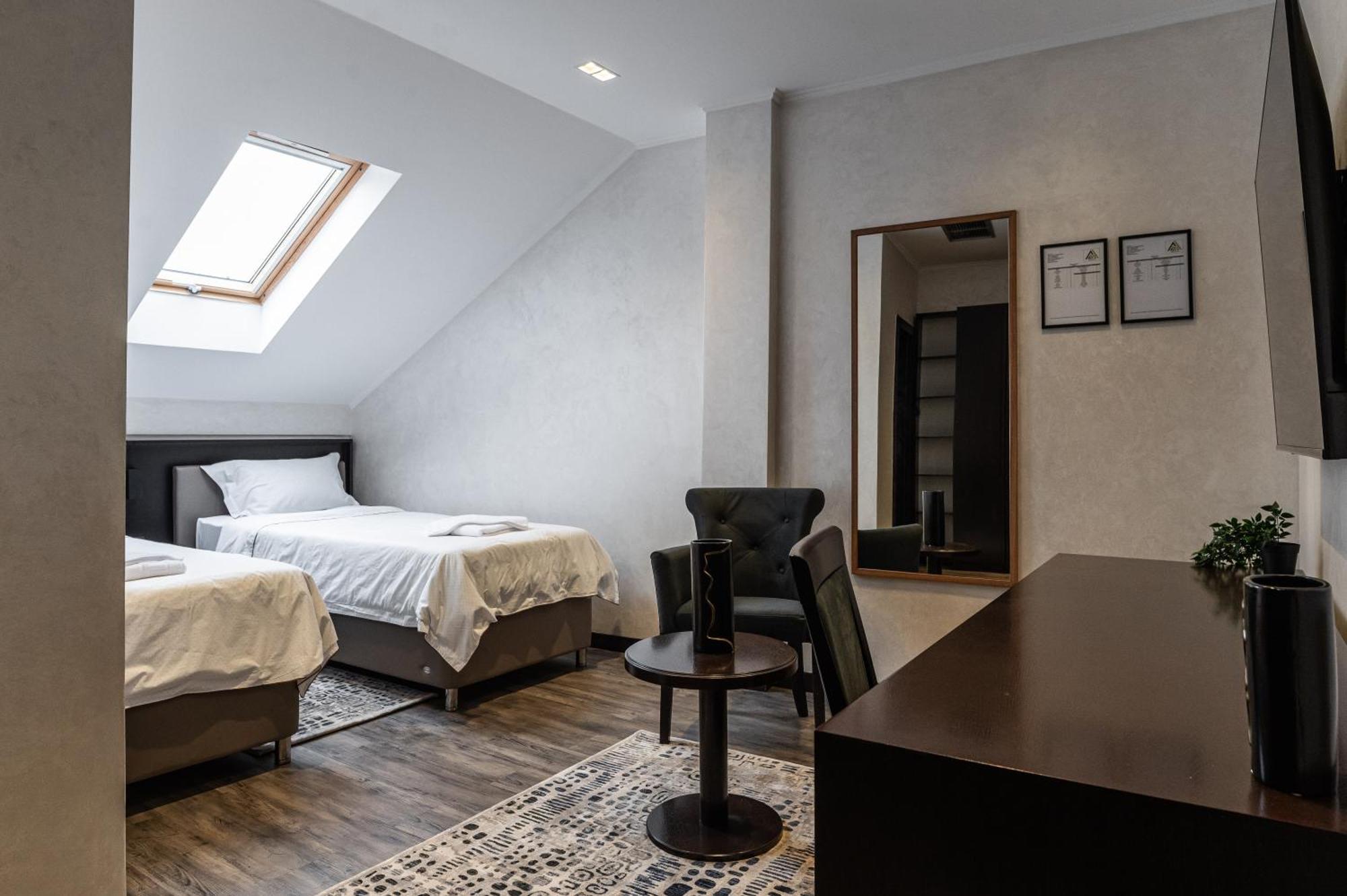 Hotel Astral Sabac Phòng bức ảnh
