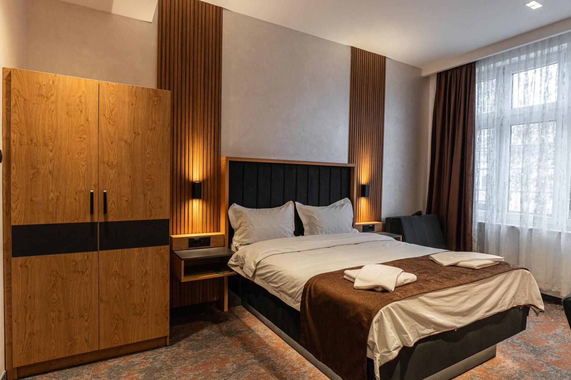 Hotel Astral Sabac Ngoại thất bức ảnh