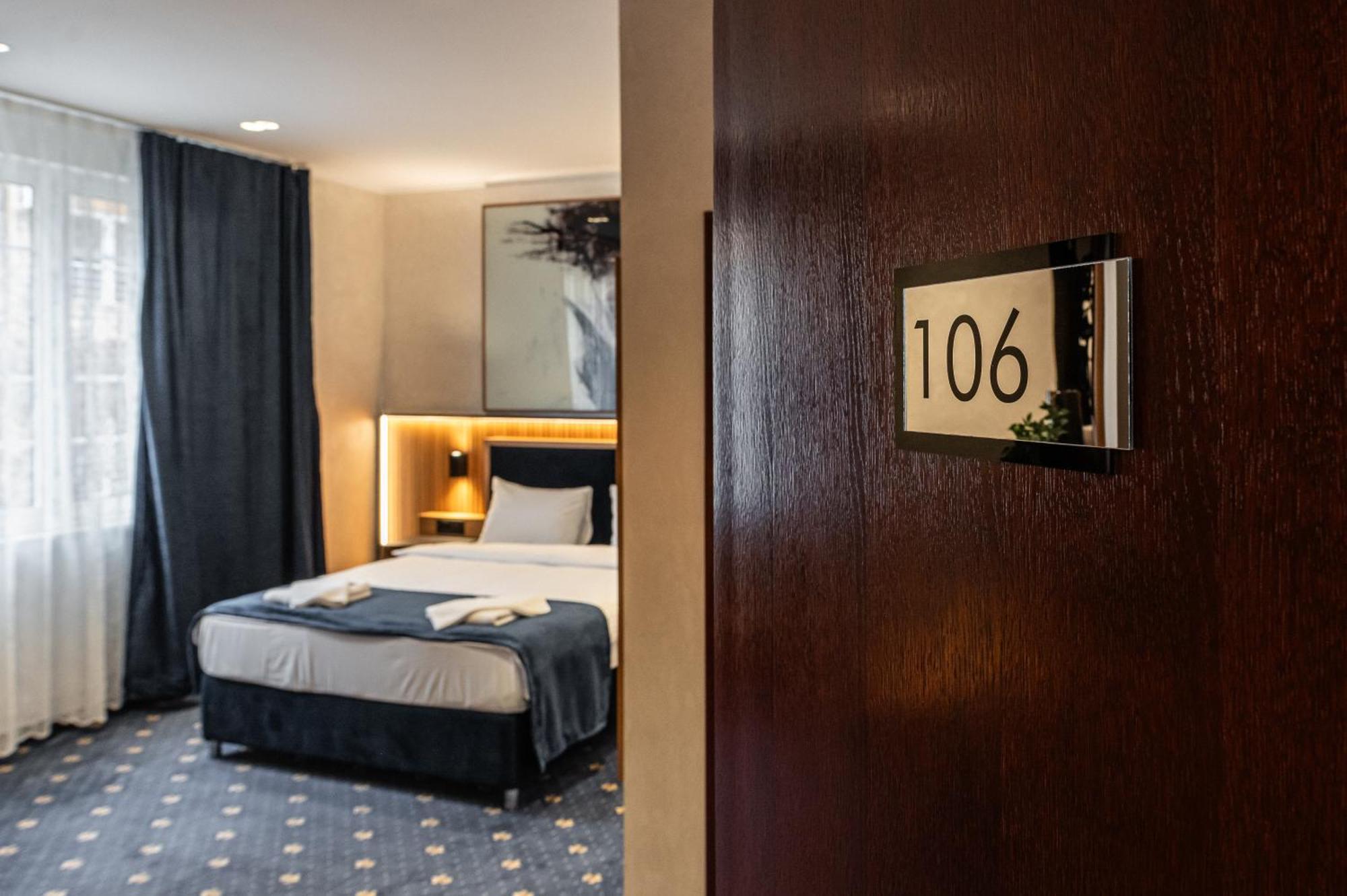 Hotel Astral Sabac Phòng bức ảnh